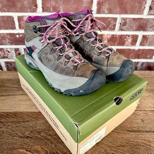 Keen Targhee III Waterproof Mid Hiking Boots - 9.5 US Women’s 🥾